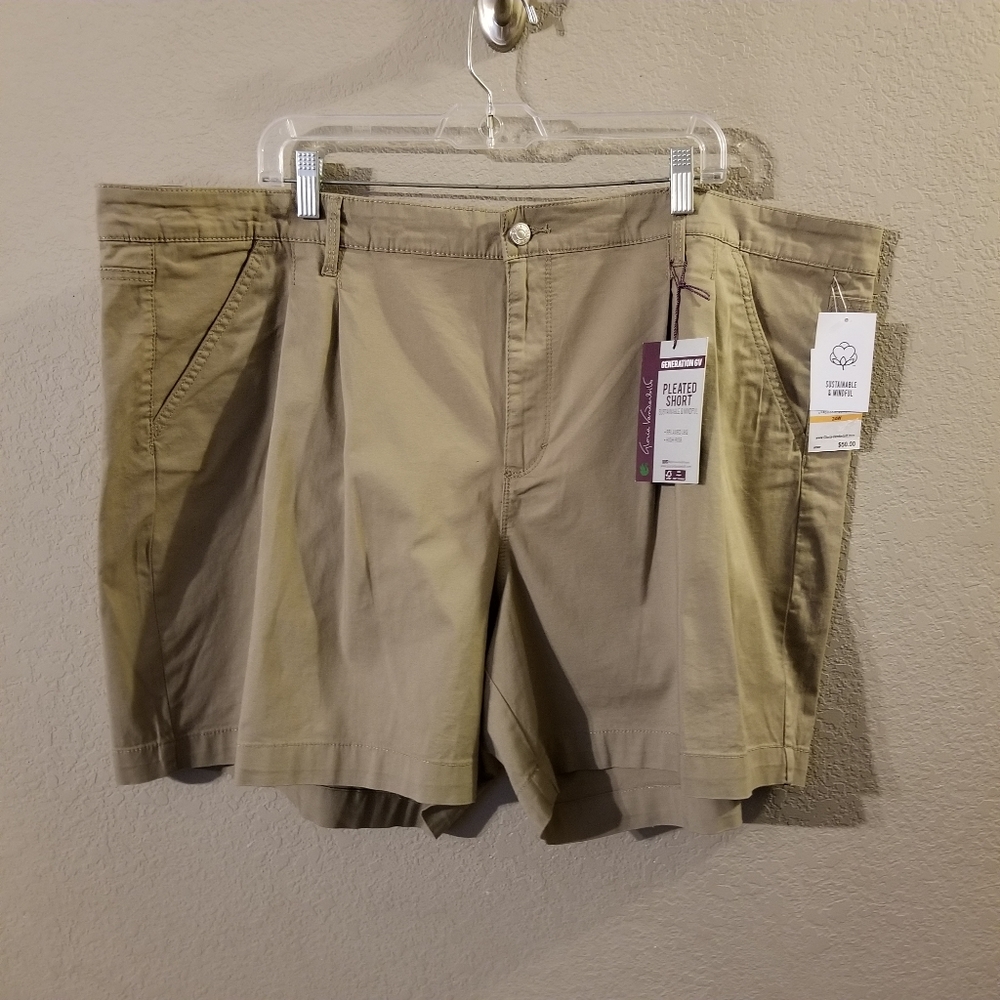 Gloria‎ Vanderbilt New Womens Tan Hazlenut Pleated Shorts Size 24W